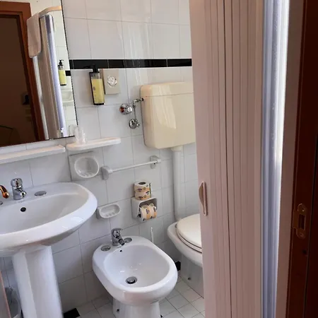 Reno 3*